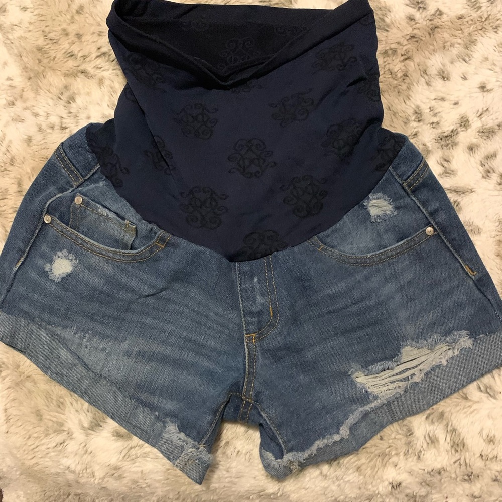 Jessica Simpson Maternity Shorts